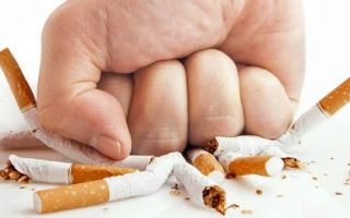 Hút thuốc lá làm tăng nguy cơ mắc Covid-19: Áp dụng ngay những cách này để 'cai thuốc' thành công