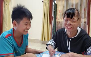 Cậu bé ở Thanh Hóa bị bố đổ xăng thiêu sống: Em ước mơ làm lính cứu hoả